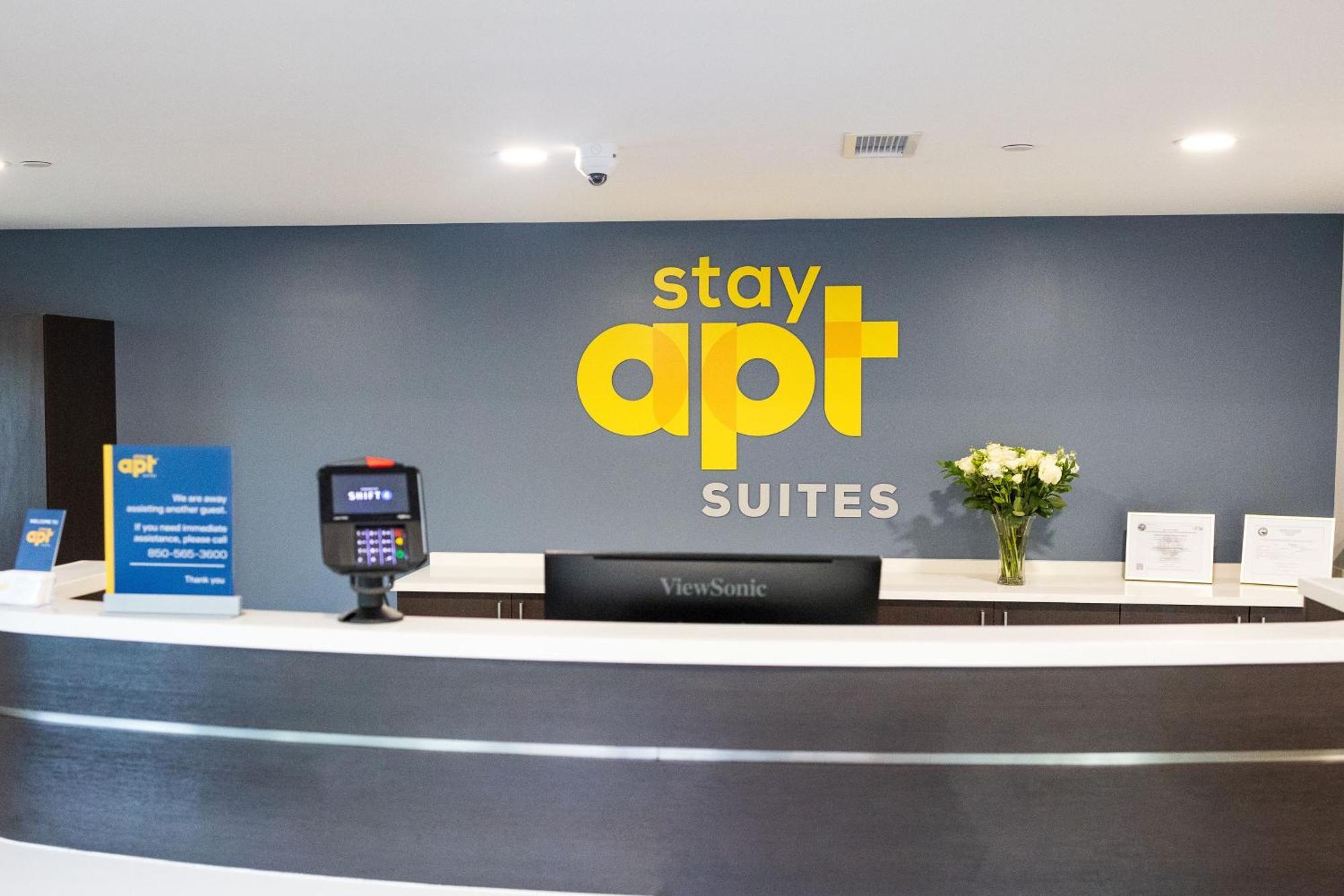 Stayapt Suites Pensacola-Uwf/Florida Hospital Area Ferry Pass Eksteriør bilde
